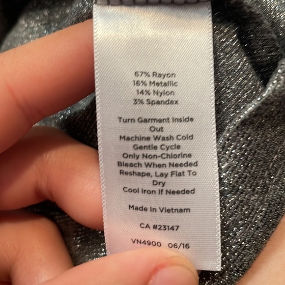 Talbots Sparkle Long Sleeve Woman’s Shirt Size‎ Medium - Picture 5 of 6